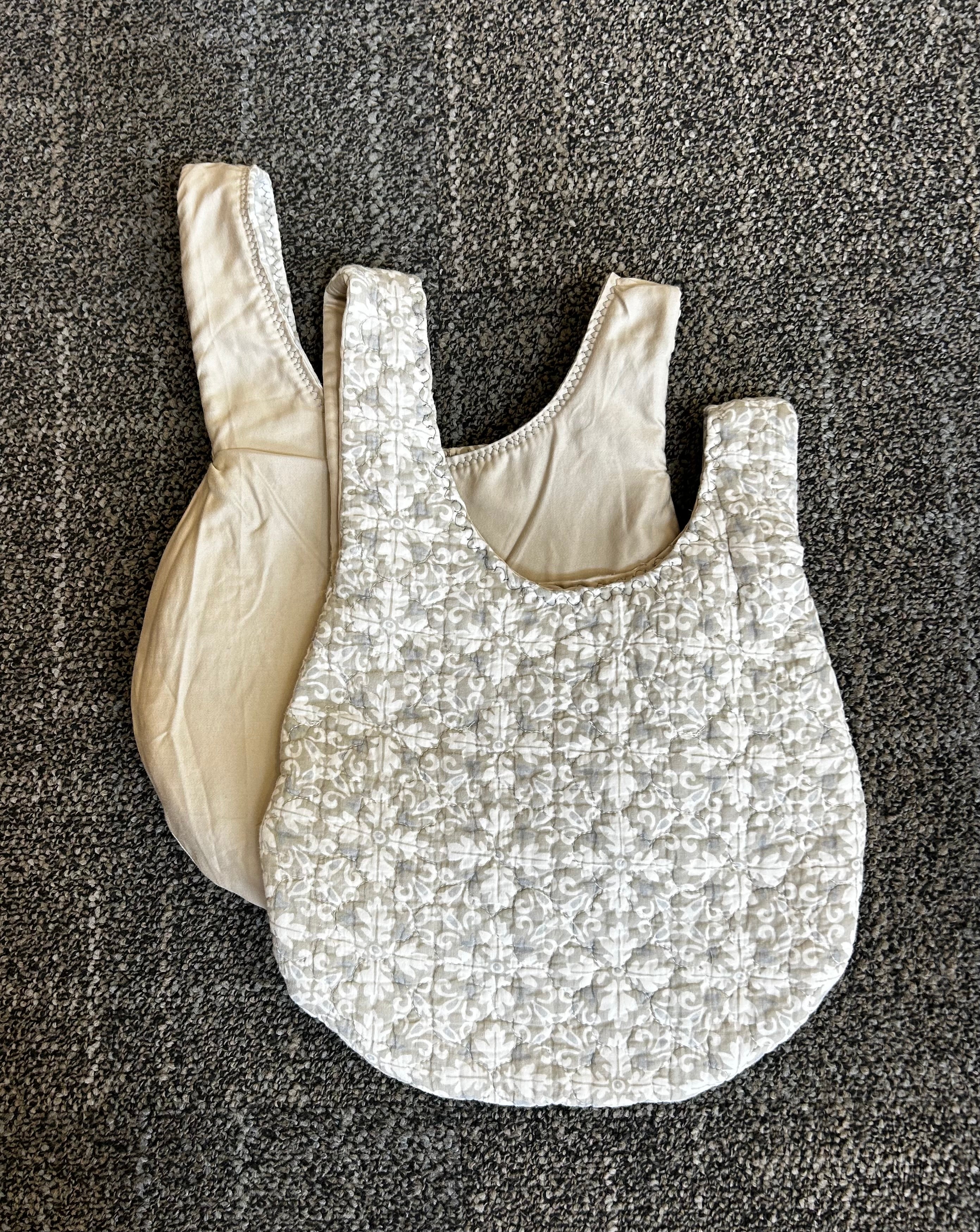 Quilted Knot Bag - Hand